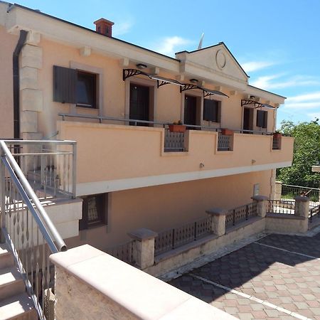 Apartmani Zona Sveti Stefan Exteriör bild