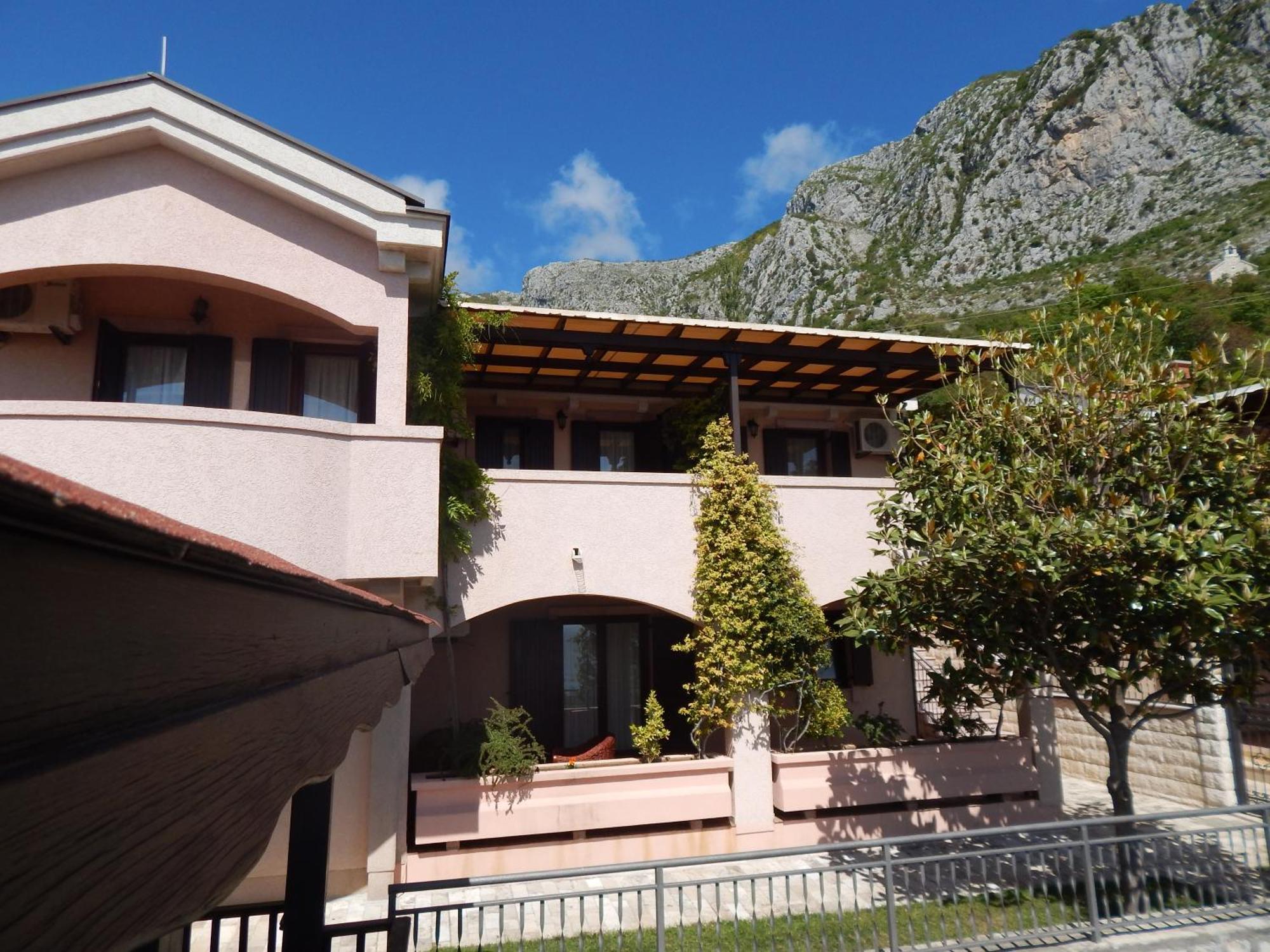 Apartmani Zona Sveti Stefan Exteriör bild