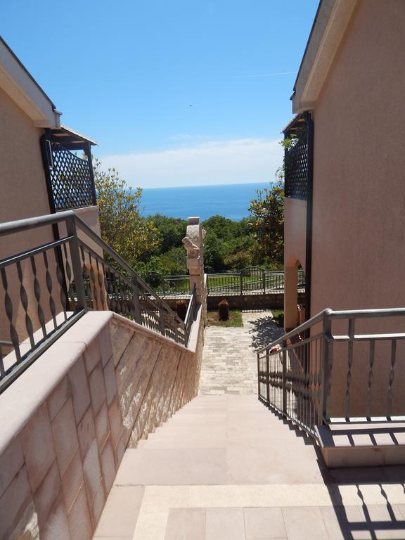 Apartmani Zona Sveti Stefan Exteriör bild