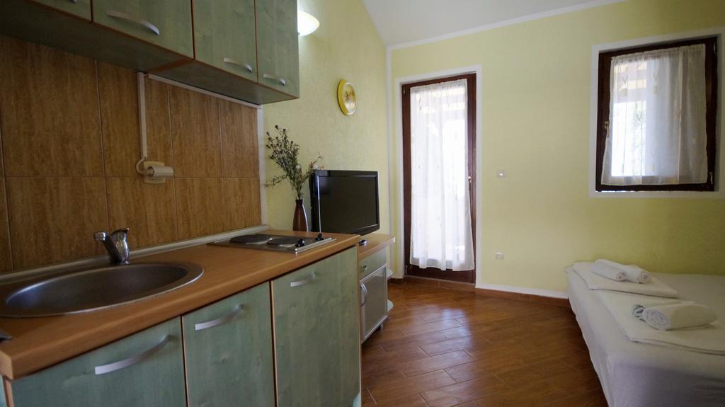 Apartmani Zona Sveti Stefan Exteriör bild