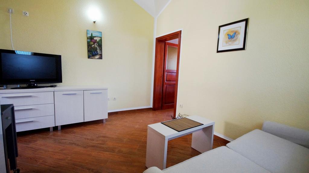 Apartmani Zona Sveti Stefan Exteriör bild