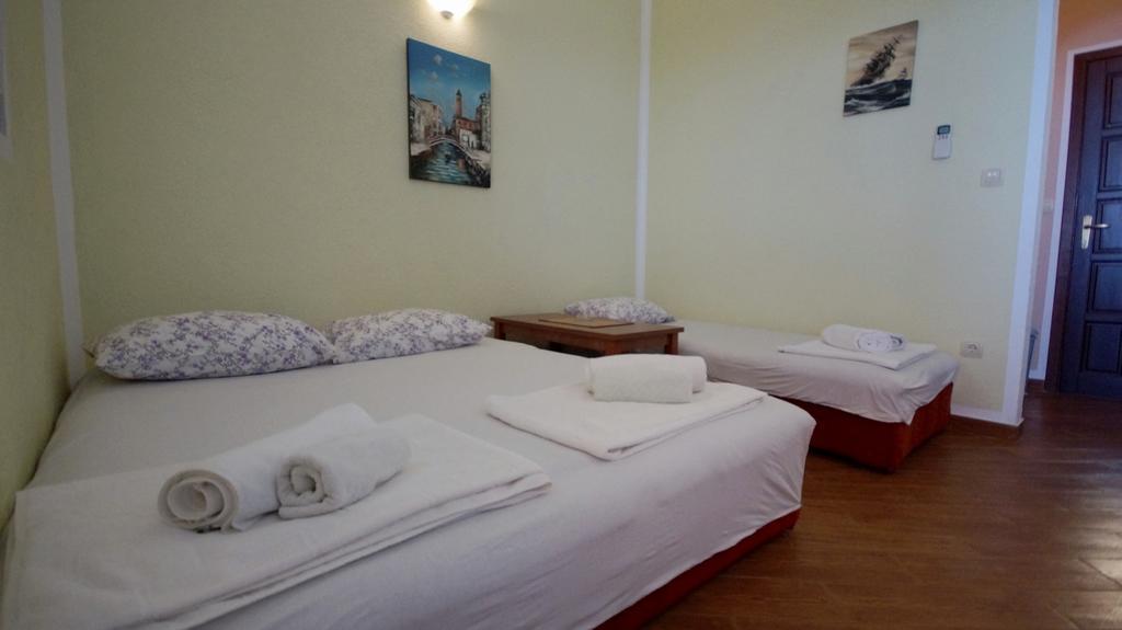 Apartmani Zona Sveti Stefan Exteriör bild