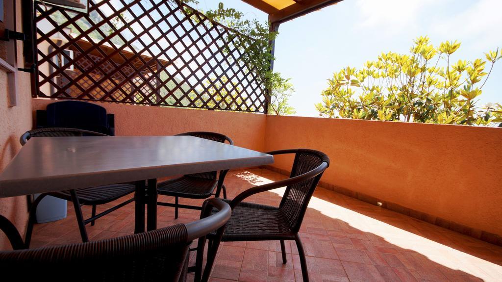 Apartmani Zona Sveti Stefan Exteriör bild